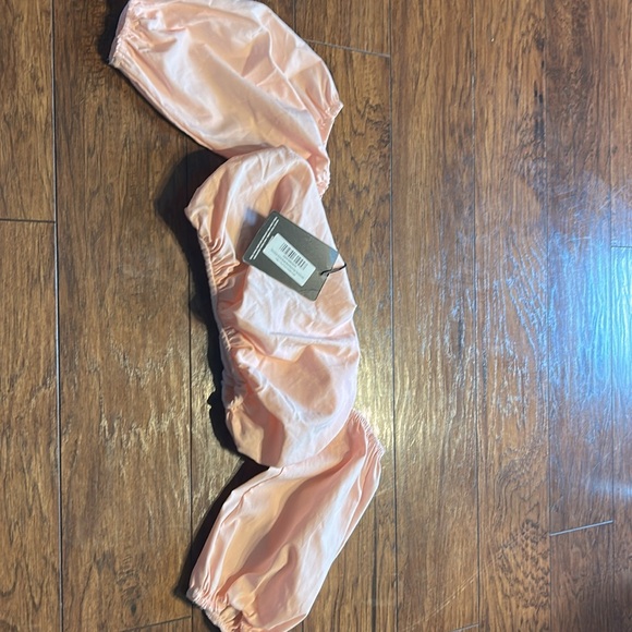 Pretty Little Thing Women Pink Off Shoulder Balloon Sleeve Cropped Top Size 4NWT - Picture 4 of 8